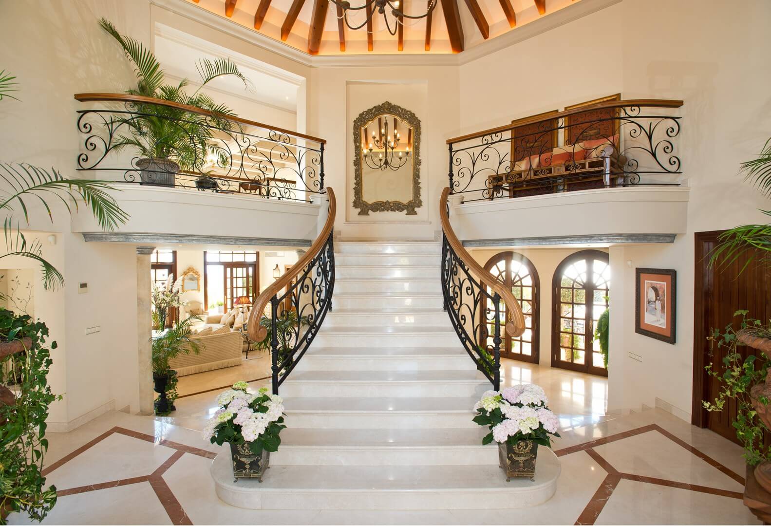 KÍCH THƯỚC CẦU THANG CHUẨN XÂY DỰNG VÀ PHONG THỦY MỚI NHẤT