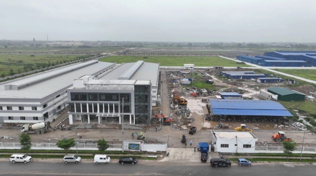 nhà máy sản xuất công nghiệp