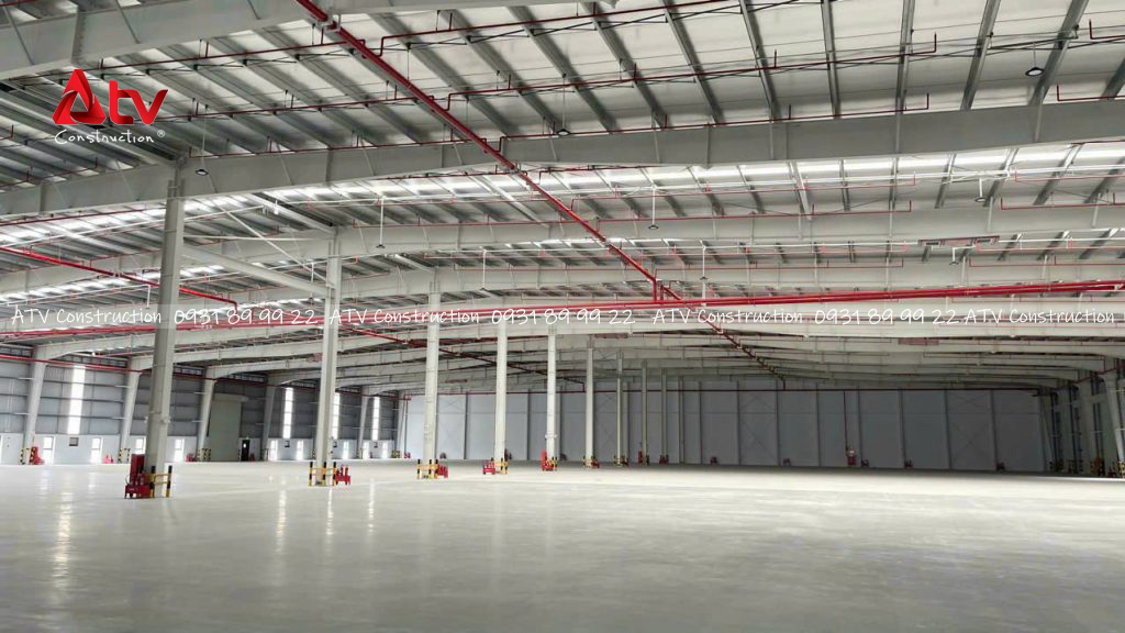 hệ thống thông giá ánh sáng trong nhà xưởng