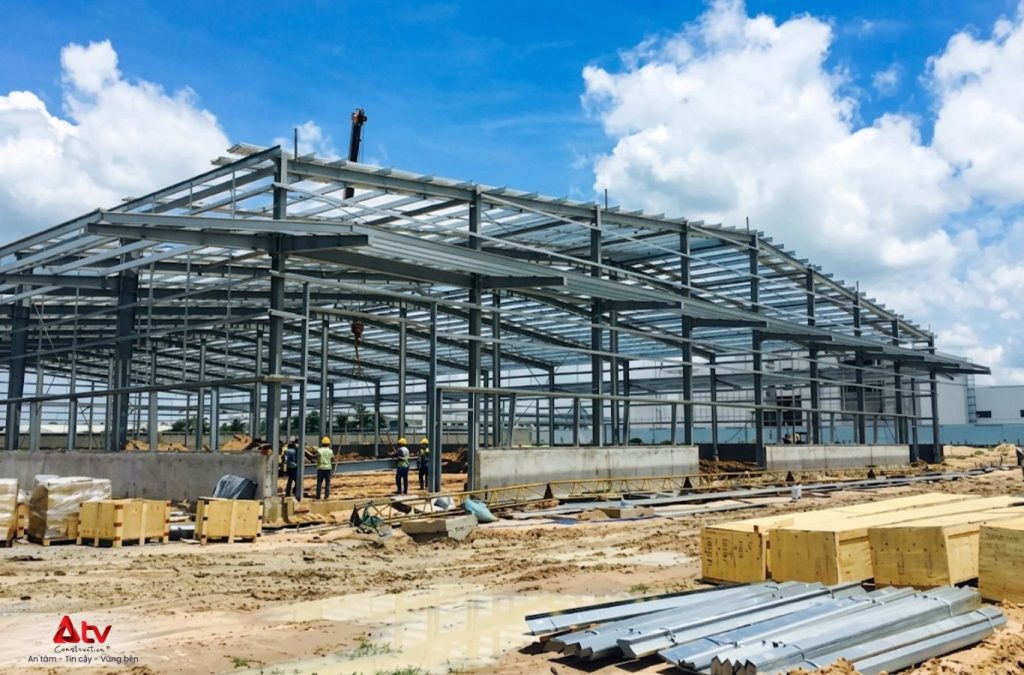 Giá xây dựng nhà xưởng chịu ảnh hưởng bởi nhiều hạng mục khác nhau