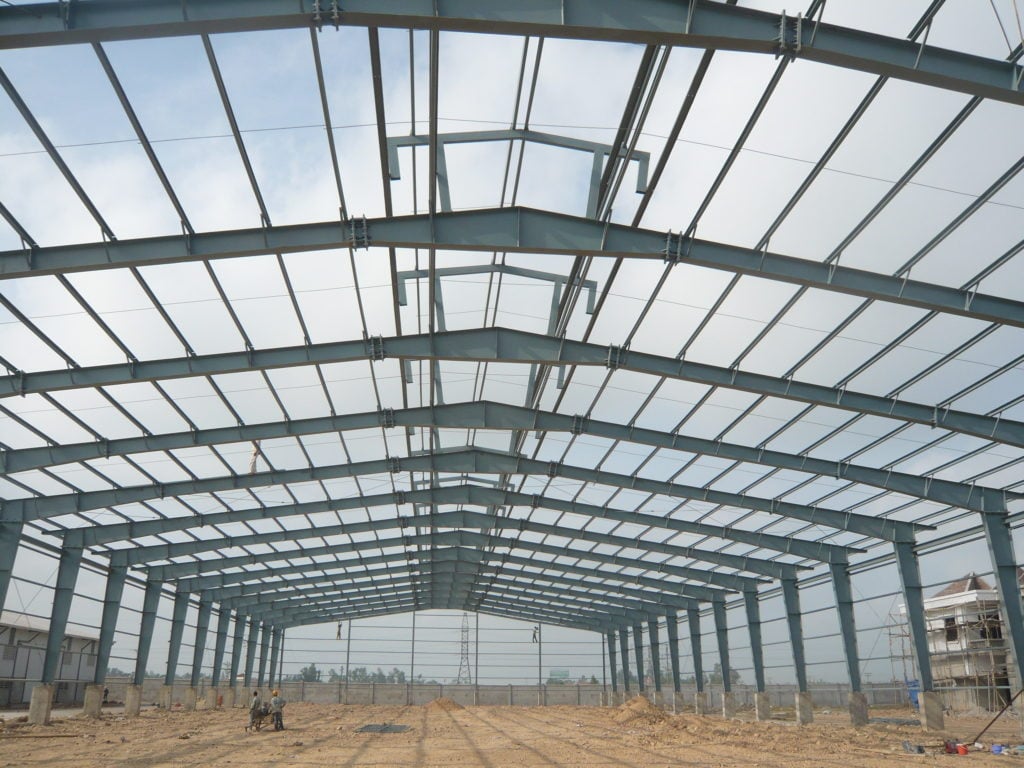 Nên thuê đơn vị nào xây dựng nhà xưởng uy tín