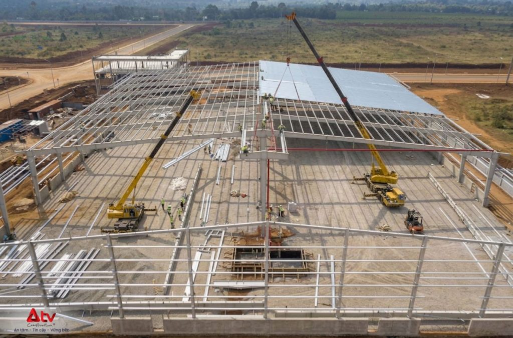 Thi công nhà xưởng cần đúng tiến độ và kiểm soát chi phí 