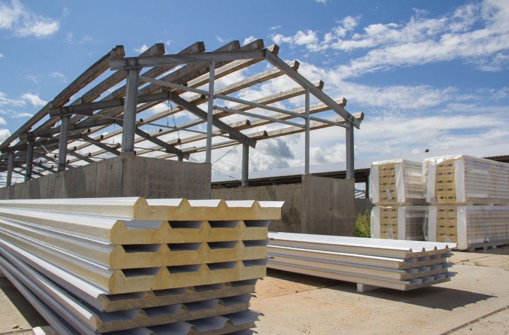 Chủng loại vật tư và yêu cầu thẩm mỹ quyết định đáng kể đến đơn giá xây dựng nhà xưởng